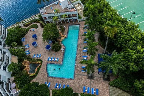 3600 Mystic Pointe Dr # 1404, Aventura FL 33180