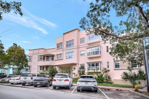 6881 Bay Dr # 7, Miami Beach FL 33141