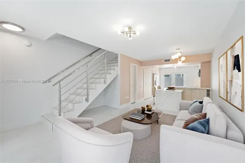 619 Michigan Ave # 4, Miami Beach FL 33139