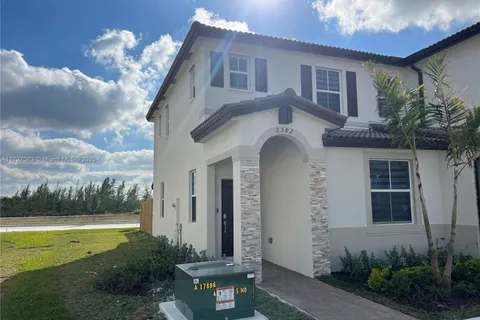 2582 SE 29 st # 2582, Homestead FL 33035