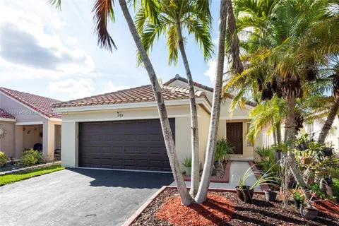 759 San Remo Dr, Weston FL 33326