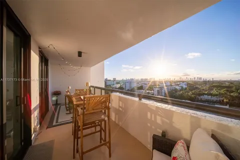 2555 Collins Ave # 1106, Miami Beach FL 33140