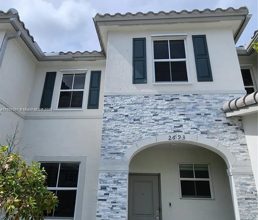 2693 SE 19th St, Homestead FL 33035