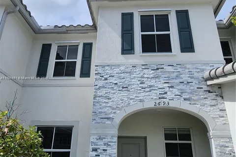 2693 SE 19th St, Homestead FL 33035