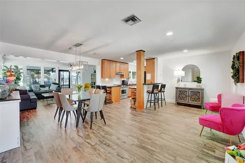 1420 Carandis Cir, Lake Clarke Shores FL 33406