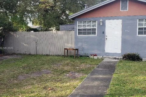 2967 NW 51st Ter # 2967, Miami FL 33142