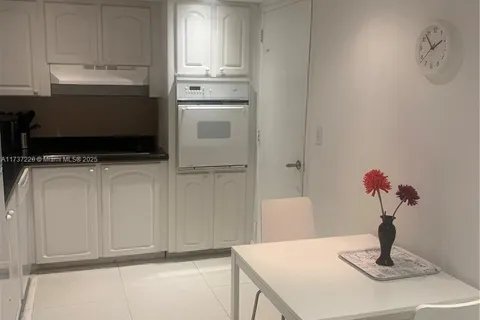 4001 S Ocean Dr # 6C, Hollywood FL 33019