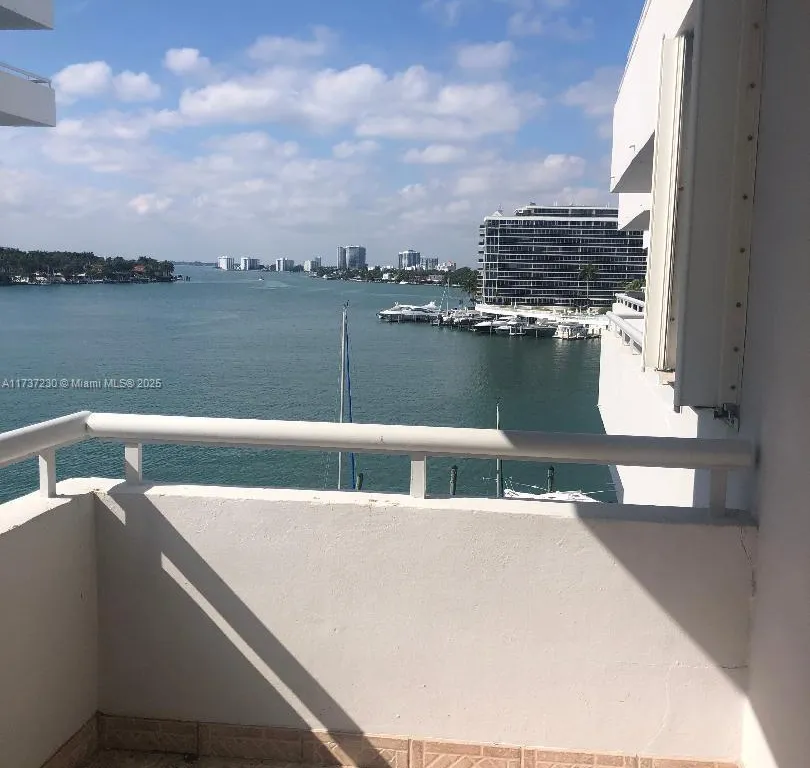 6830 Indian Creek Dr # 5B, Miami Beach FL 33141