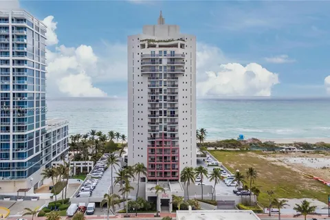 6767 Collins Ave # 1907, Miami Beach FL 33141