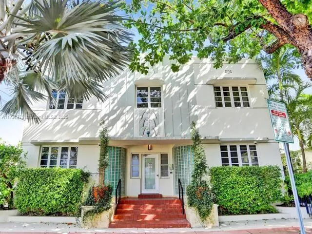 359 Meridian Ave # A207, Miami Beach FL 33139