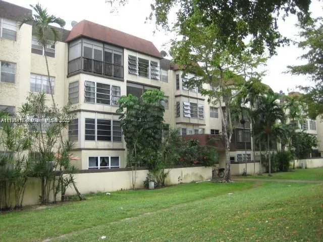 7300 NW 17th St # 210, Plantation FL 33313