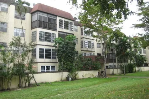 7300 NW 17th St # 210, Plantation FL 33313