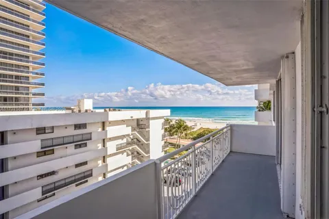 5825 Collins Ave # 6E, Miami Beach FL 33140