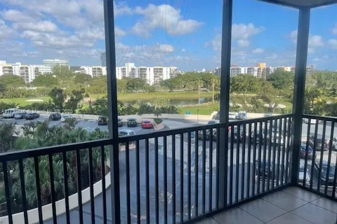 20301 W Country Club Dr # 621, Aventura FL 33180