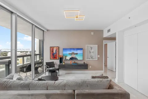 6899 Collins Ave # 1010, Miami Beach FL 33141