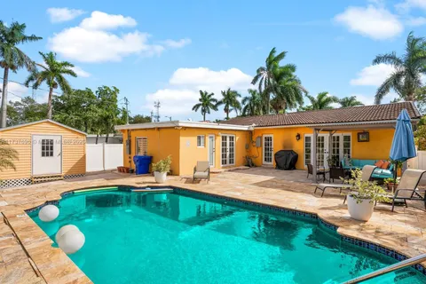 1407 Coolidge St, Hollywood FL 33020