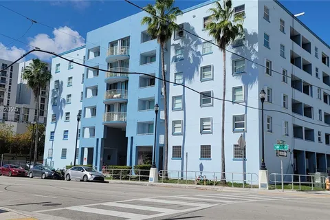 501 SW 1st St # 505, Miami FL 33130