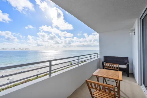 5555 Collins Ave # 11E, Miami Beach FL 33140