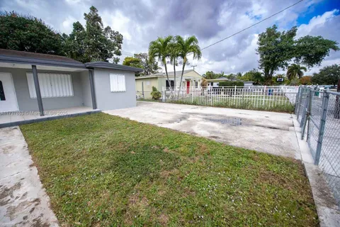 17970 NW 4th Ave, Miami Gardens FL 33169