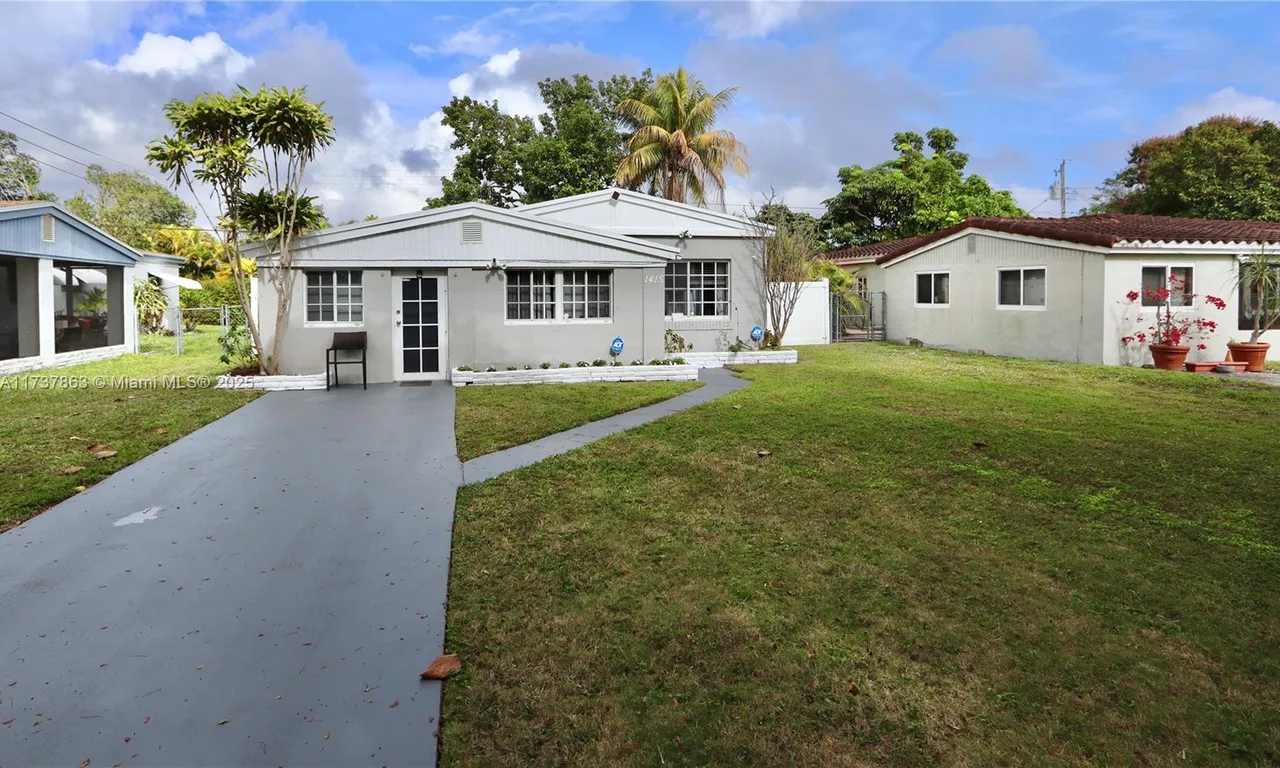 1415 NE 179th St, North Miami Beach FL 33162