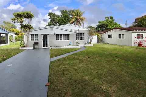 1415 NE 179th St, North Miami Beach FL 33162