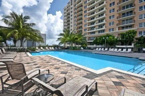 3232 SW 22nd Ter # 301, Miami FL 33145