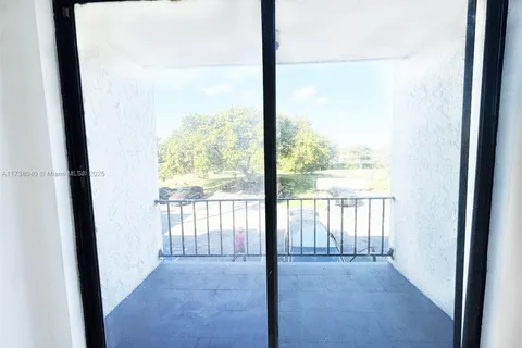 1746 NW 55th Ave # 203, Lauderhill FL 33313
