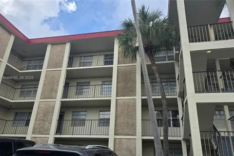 3001 NW 48th Ave # 242, Lauderdale Lakes FL 33313