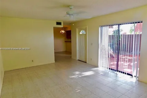 8329 Trent Ct Apt A, Boca Raton FL 33433