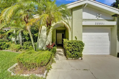 20851 Via Valencia Dr, Boca Raton FL 33433