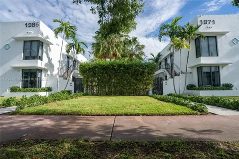 1971 Bay Dr # 124, Miami Beach FL 33141