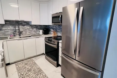 3725 S Ocean Dr # 917, Hollywood FL 33019