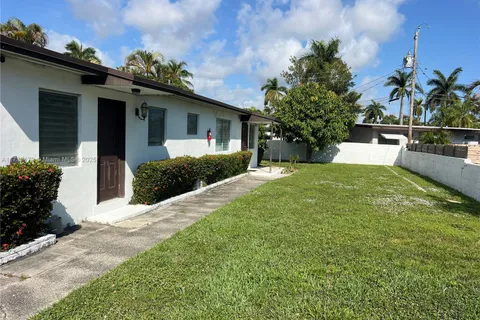 809 NE 2nd St # 2, Hallandale Beach FL 33009