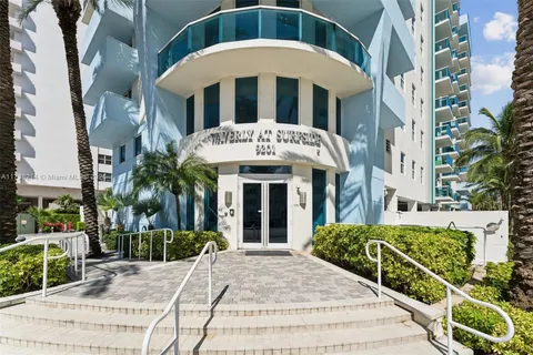 9201 Collins Ave # 821, Surfside FL 33154