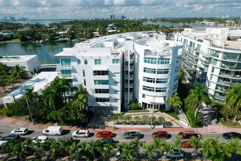 6580 Indian Creek Dr # 205, Miami Beach FL 33141