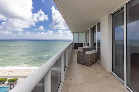 1830 S Ocean Dr # 2108, Hallandale Beach FL 33009