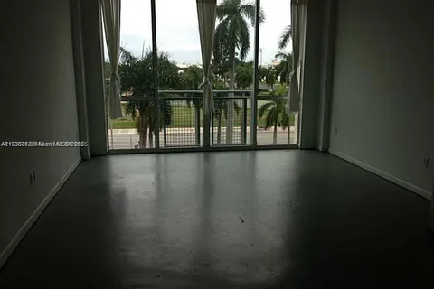 253 NE 2 ST # 332, Miami FL 33132