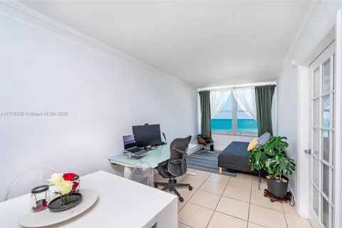 2899 Collins Ave # 833, Miami Beach FL 33140