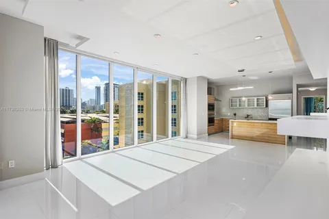 2020 N Bayshore Dr # 610, Miami FL 33137