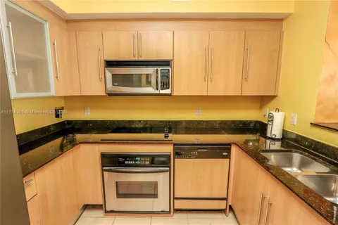 335 S Biscayne Blvd # 1500, Miami FL 33131