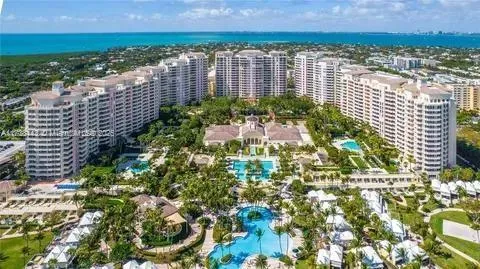 717 Crandon Blvd # 308, Key Biscayne FL 33149