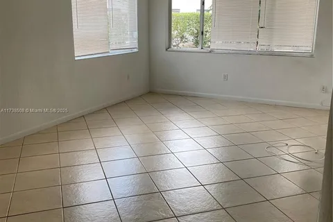 1185 Marseille Dr # 103, Miami Beach FL 33141