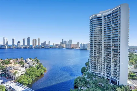 6000 ISLAND BL # 1102, Aventura FL 33160