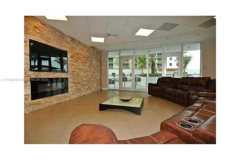 1750 N Bayshore Dr # 1808, Miami FL 33132