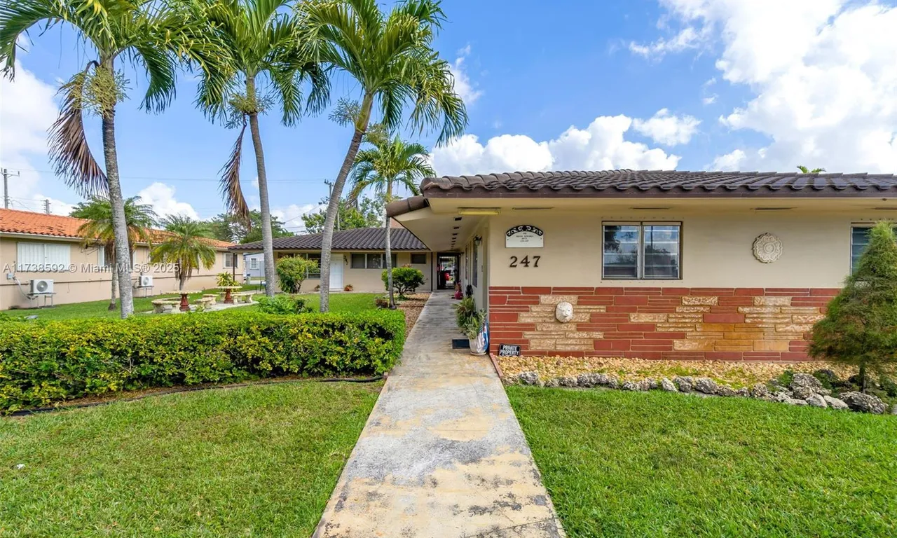 247 N Royal Poinciana Blvd, Miami Springs FL 33166