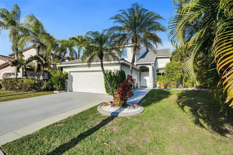 101 SW 178th Way, Pembroke Pines FL 33029