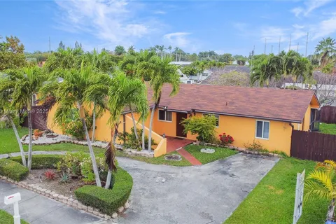 6525 SW 107th Ave, Miami FL 33173