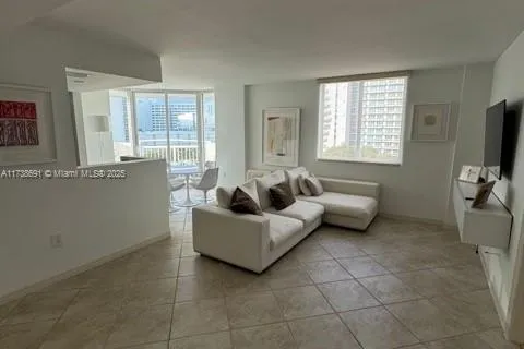 1621 Bay Rd # 708, Miami Beach FL 33139