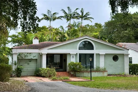 419 Blue Rd, Coral Gables FL 33146