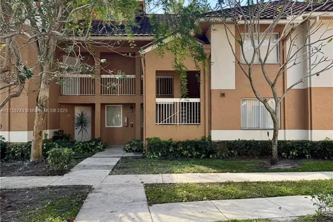 735 NW 92nd Ave # 735, Plantation FL 33324